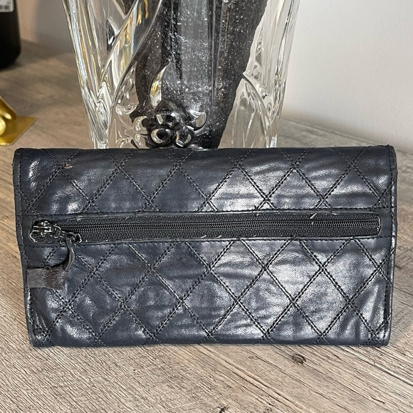 Authentic CHANEL Leather long Continental wallet - Picture 7 of 16